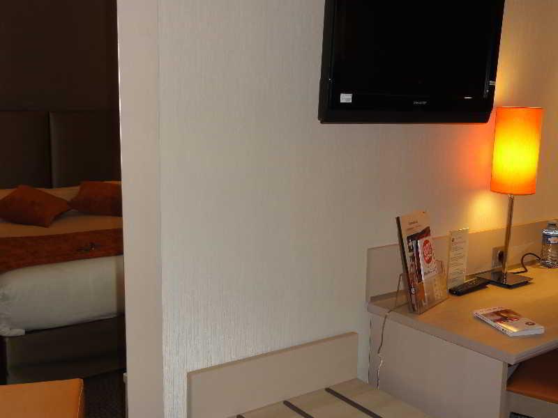 Hotel The Originals City, Rey Du Mont Sion, Saint-julien-en-genevois Sud 3*