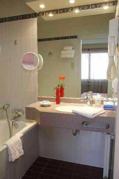 The Originals City, Rey Du Mont Sion, Saint-julien-en-genevois Sud Hotel 3*